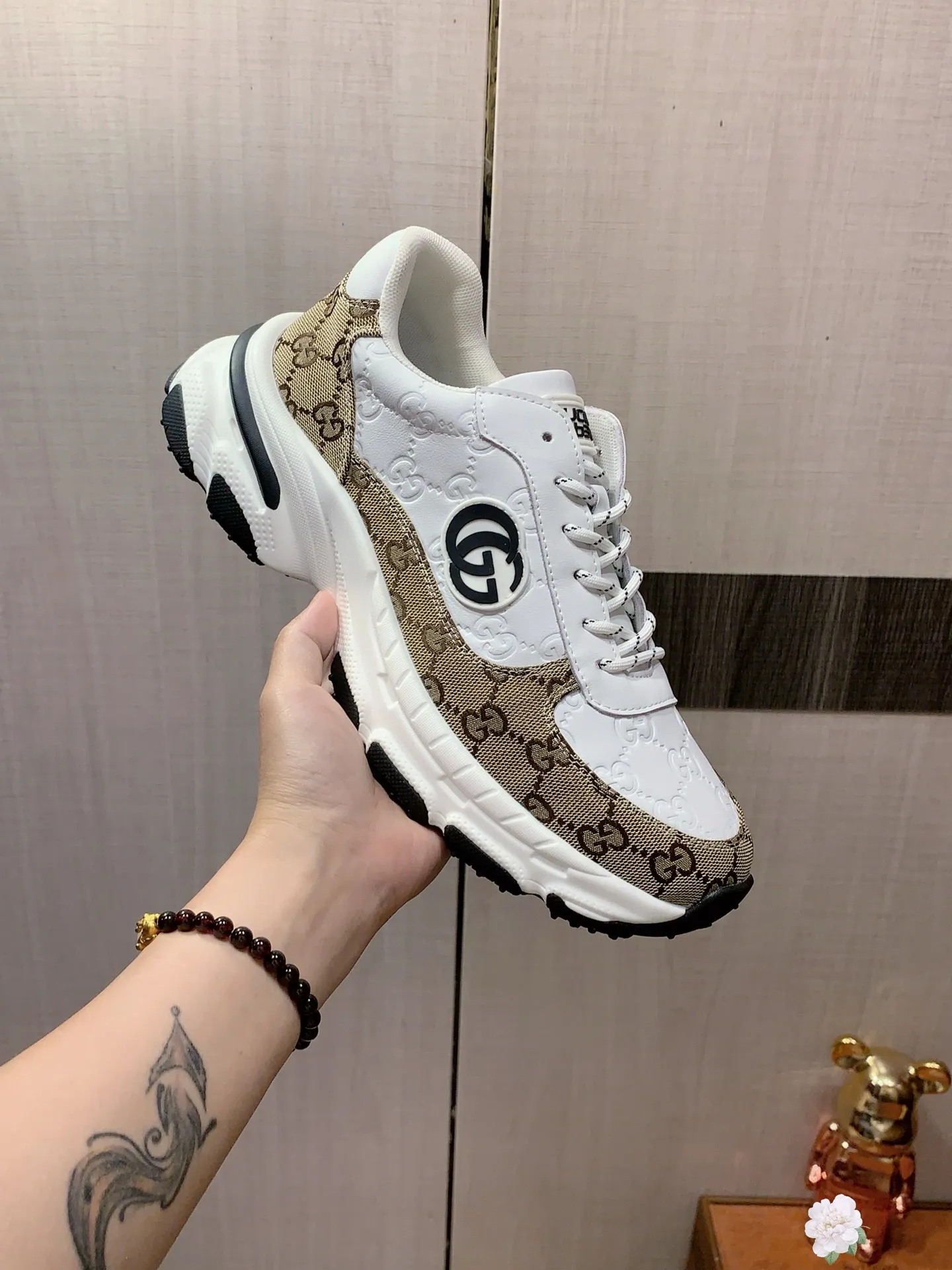 Men's men's shoes💰460💰💰🎩🎩[Lightning][Lightning] "Gucci*" The latest • popular casual shoes, top brand [seduce] luxury ~ purchasing agency, top ~ quality. [Strong] The upper is made of imported breathable cowhide with material ➕ breathable sheepskin feet (•) and fine workmanship. The original stylish and stylish soft rubber wear-resistant and non-slip outsole is light and comfortable on the feet. The real thing looks better when photographed in person. Code 111: Code: 38-44, 3️⃣ colors selected